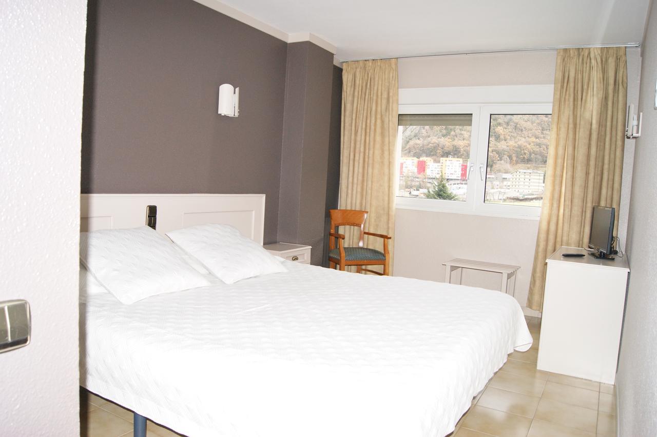 Hotel Font Del Marge Andora  Zewnętrze zdjęcie